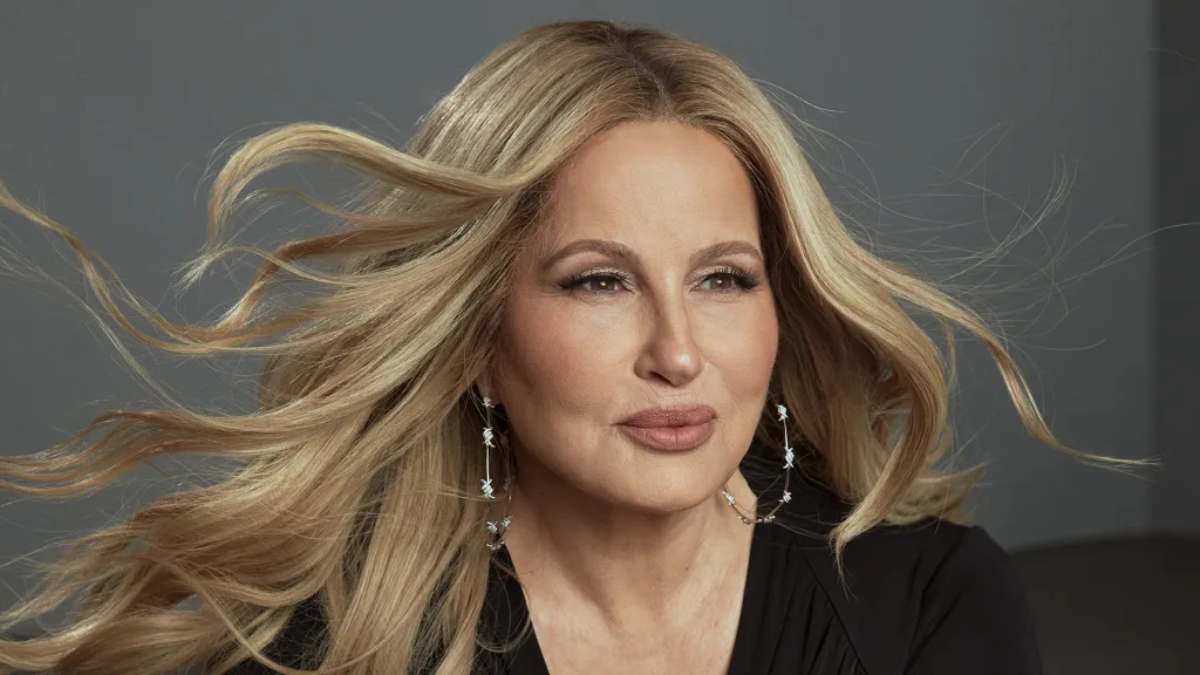 Jennifer Coolidge Biography : Award-Winning American Actress